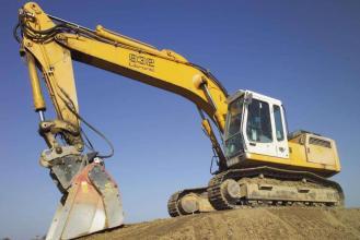 青岛挖掘机租赁服务