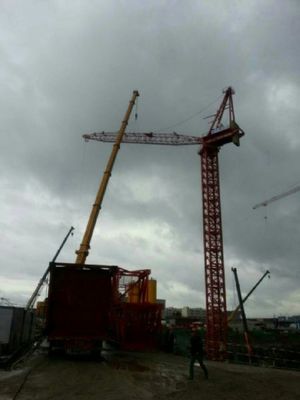 一流的130吨吊车出租--可信赖的吊装设备推荐-首商网