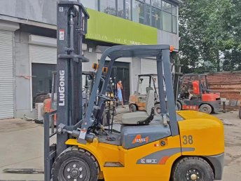 图 北京丰台二手叉车批发出售 附近杭叉叉车出租 北京工程机械