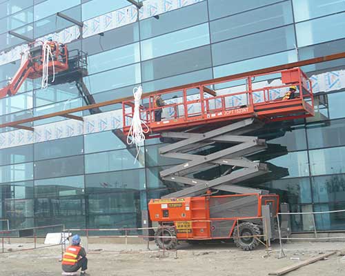 升降机租赁公司 山西远大 在线咨询 原平升降机