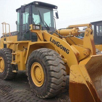 工程机械设备租赁与安装服务 铲车出租的专业解决方案